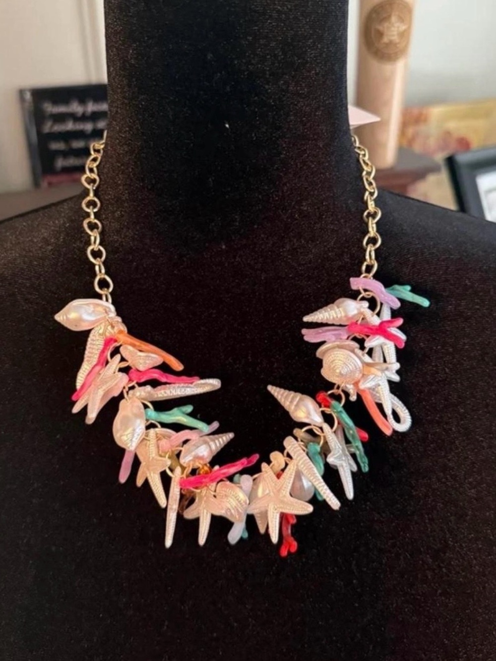 NWT Treasure Jewels Ocean Parade Necklace